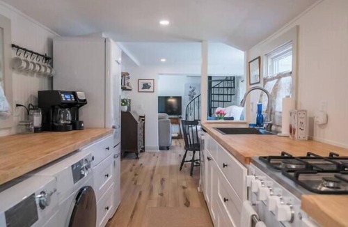 Hadley House | Hadley Hideaway Cottage