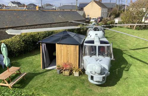 The Lizard Other | Haelarcher Helicopter Glamping