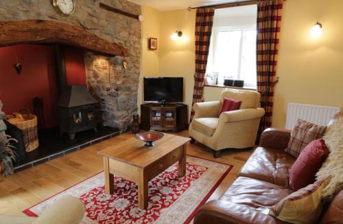 Llanfair Caereinion House | Hafan