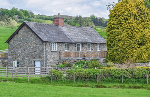 Llanfair Caereinion Cottage | Hafan