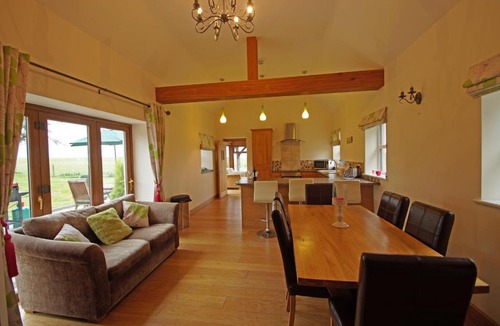 Denbigh House | Hafan Hiraethog