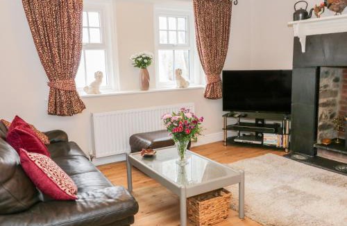 Henryd House | Hafodty