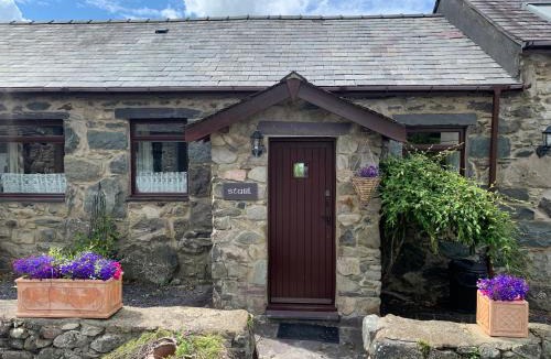 Dinas House | Hafoty Farm Cottages