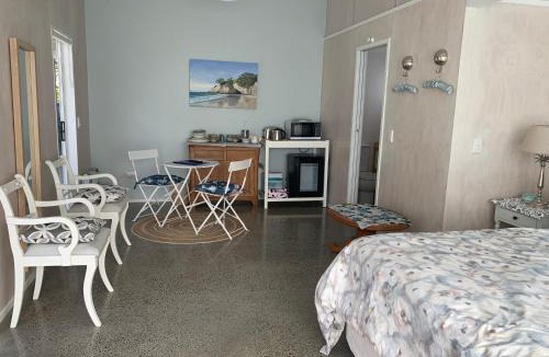 Hahei House | Hahei Hibiscus Cottage Studio