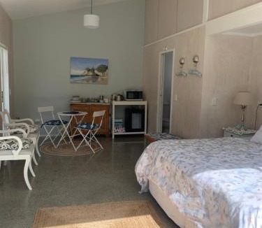 Hahei House | Hahei Hibiscus Cottage Studio