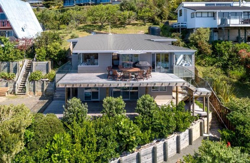 Hahei House | Hahei Views