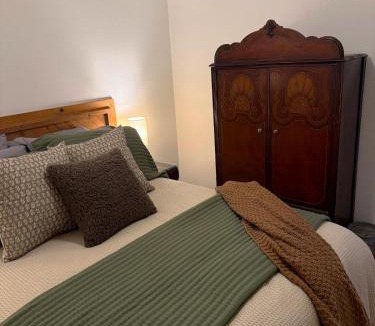 Fredericktown House | Hahns Mill House at Amidon on Castor River