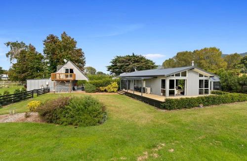 Ngaruawahia House | hakarimata Escape