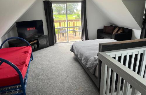 Ngaruawahia House | hakarimata Escape