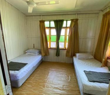 Kampung Leban House | Hakim Homestay