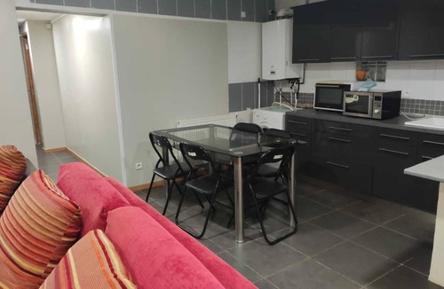 Douchy-les-Mines House | Hakimo