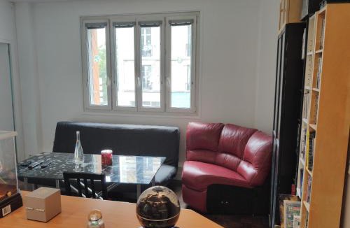 Vanves Hostel | Hakuna Matata Guest House