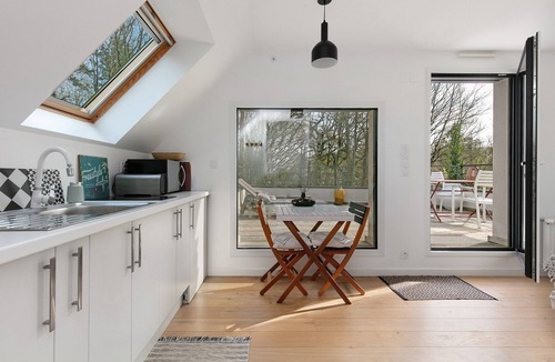 Saint-Molf Apartment | Hakuna Matata: Peaceful Retreat with Large Terrace Overlooking the Forest