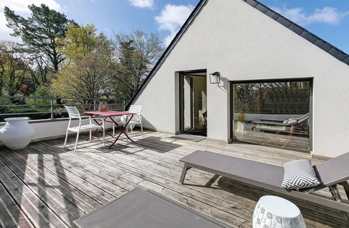Saint-Molf Apartment | Hakuna Matata: Peaceful Retreat with Large Terrace Overlooking the Forest