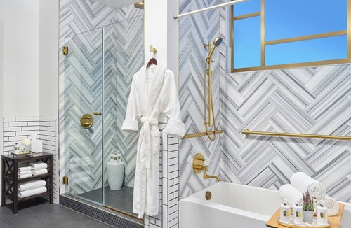 Cherry Creek Hotel | Halcyon - a hotel in Cherry Creek