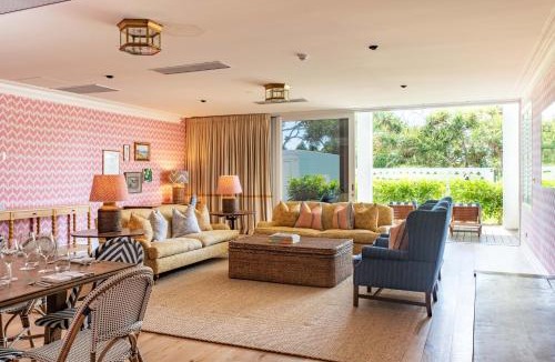 Cabarita Beach Hotel | Halcyon House