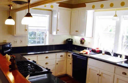 Amador City House | Halcyon House, make memories here!