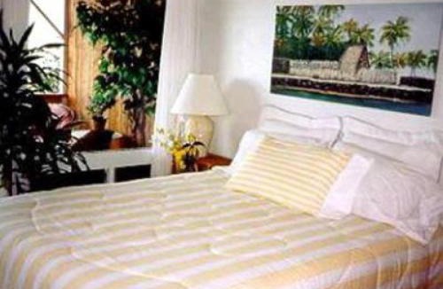 Kealia Bed & Breakfast | Hale-Hoola B & B