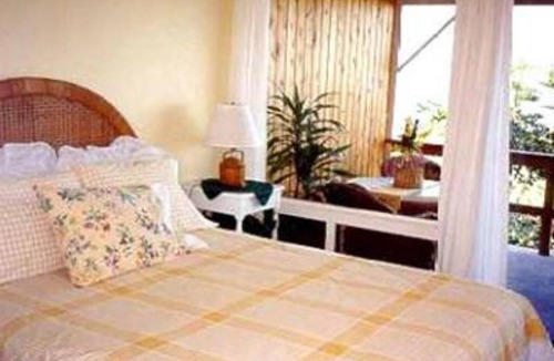 Kealia Bed & Breakfast | Hale-hoola B & B