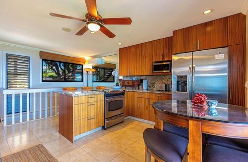 Kihei Condo | Hale Ili Ili #A, Panoramic Oceanfront Unit, Steps from Charley Young, A/C