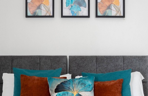 Tottenham Green Bed & Breakfast | Hale Lodge