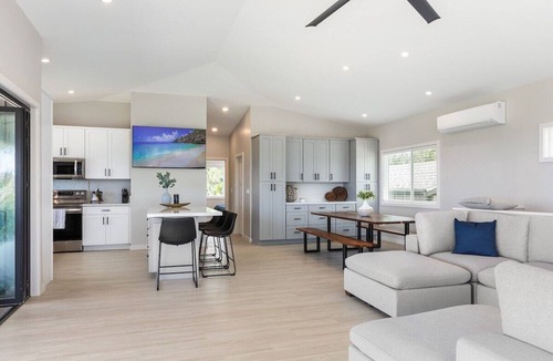 Laie House | Hale Makai - AC, Beachfront