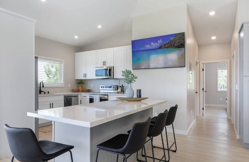 Laie House | Hale Makai - AC, Beachfront