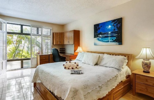 Kuliouou - Kalani Iki Condo | Hale Moana~Beachfront