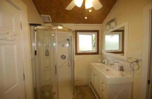 Naalehu Bed & Breakfast | Hale Naalehu LLC