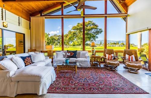 Princeville House | Hale On'tario - 2 Bedroom plus Loft