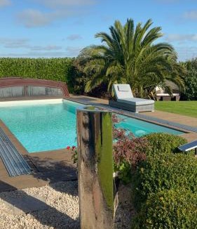 Torquay House | Halekulani Devon Homestay