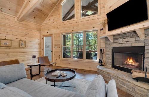Cherry Log House | Haley Glen