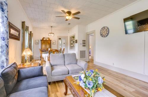 Lufkin House | Half-Mi to Dtwn Lufkin: Charming & Spacious Home!