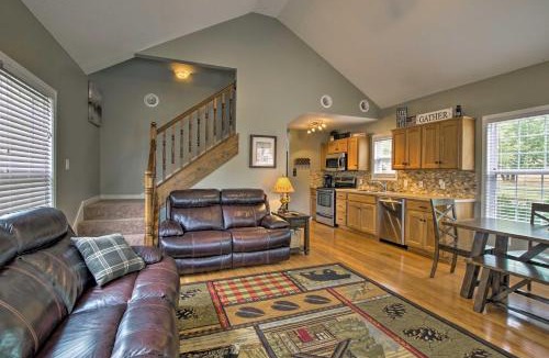 West Shore House | Half Mi to Yacht Club: Home by Perry Lake!