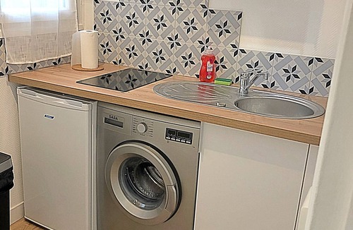 Sainte-Therese-Demi-Lune Apartment | Half-moon apartment