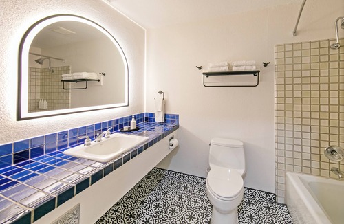 Half Moon Bay Hotel | Half Moon Bay Lodge