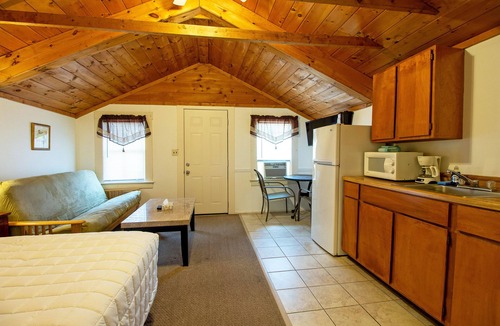 Weirs Beach Hotel | Half Moon Motel & Cottages