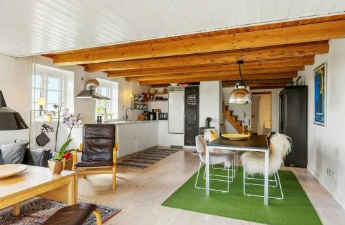 Ronde House | Half-Timbered Farm With Sea View At Kaløvig