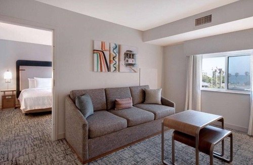 Brisbane House | Halfway between SFO Airport and downtown !