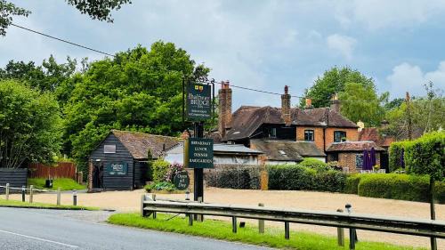 Lodsworth Hotel | Halfway Bridge