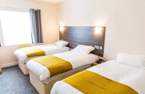 Coalville Hotel | Halfway Hotel