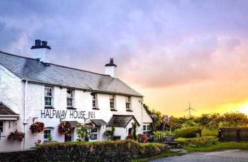 Winnard's Perch Hotel | Halfway House Inn