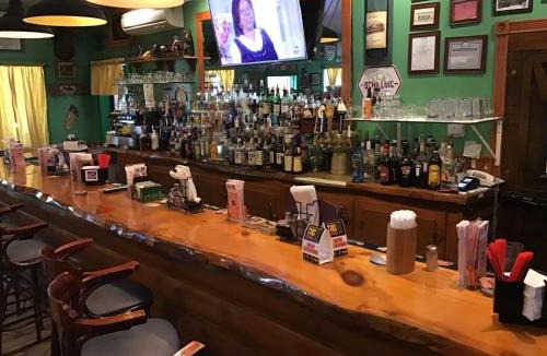 Elizabethtown Hotel | Halfway House Motel