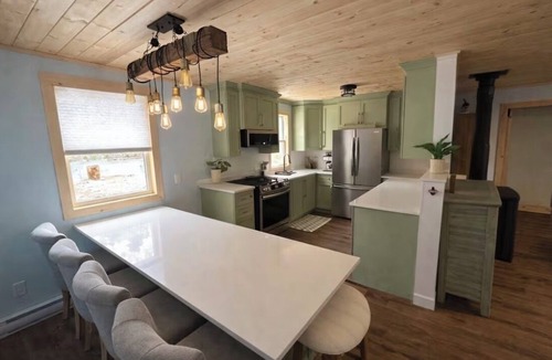 Madawaska Valley Cottage | Halfway Lake Cabin | THE PERFECT GETAWAY