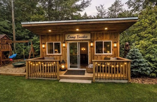 Madawaska Valley Cottage | Halfway Lake Cabin | THE PERFECT GETAWAY