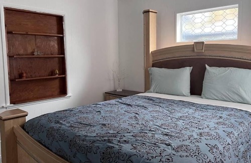 Holly Heights Villa | Halifax Villa Blue