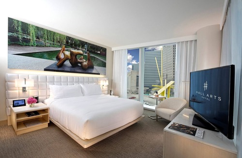 Dallas Arts District Hotel | HALL Arts Hotel, Dallas, Autograph Collection