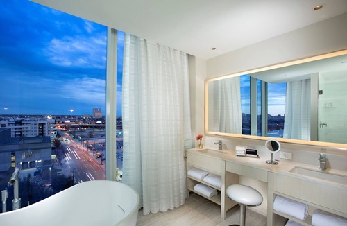 Dallas Arts District Hotel | HALL Arts Hotel, Dallas, Autograph Collection