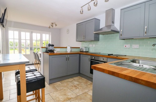 Ovington House | HALL COTTAGE, pet friendly, with open fire in Ovington