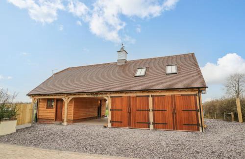 Peopleton House | Hallgarth Farm Holiday Lodge